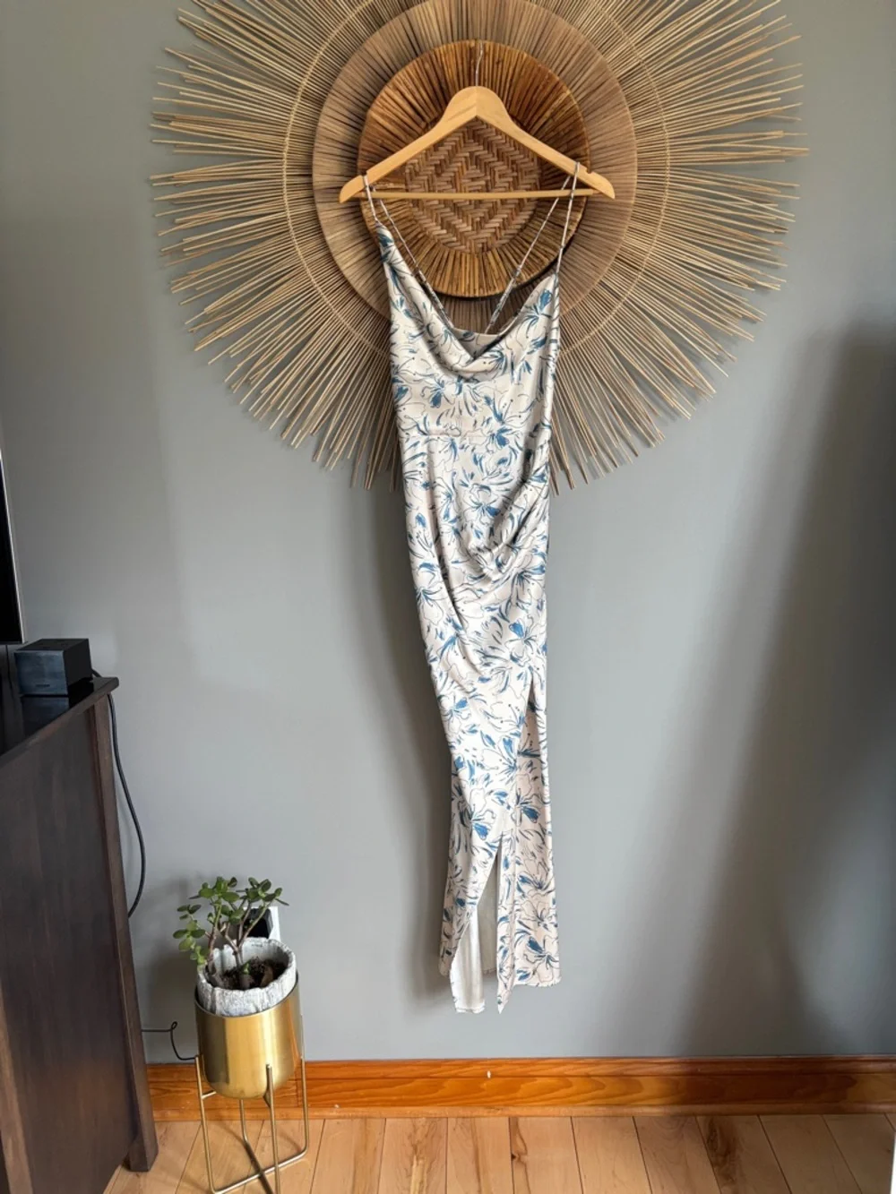 Significant other dress size 2 - Picture 2 of 7